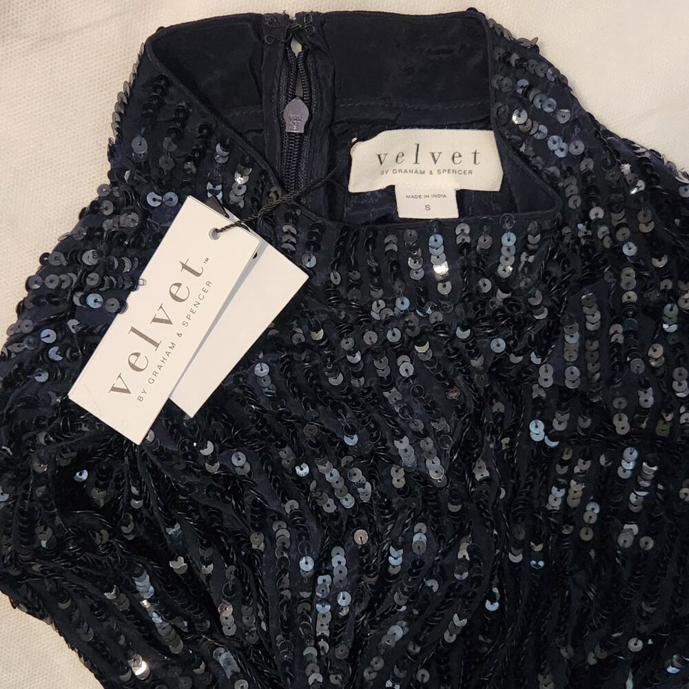 Velvet by Graham & Spencer Veda Sequin Shift Mini Dress Long Sleeve, Navy, Small - Picture 5 of 5